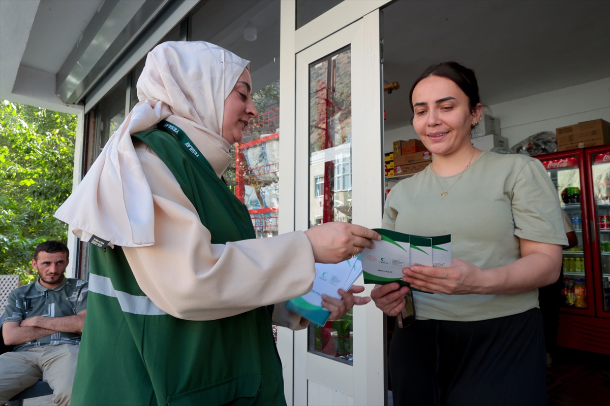 Yeşilay Hakkari, geçen yıldan bu yana saha çalışmalarıyla 1000 öğrenciye eğitim verdi